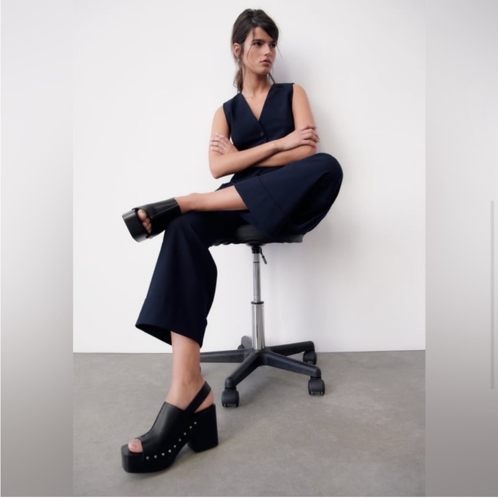 ZARA Slimg Back Leather and Wood Platform Clog - Picture 3 of 11